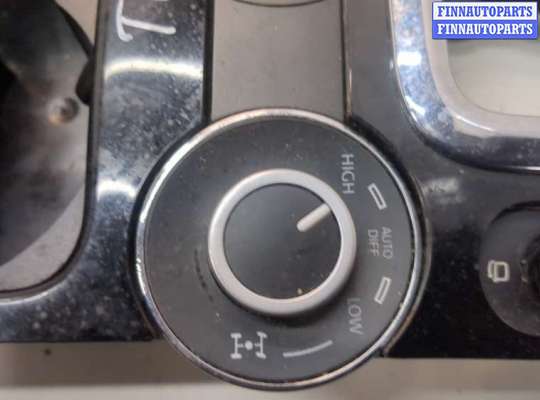 купить Рамка под кулису на Volkswagen Touareg 2006-2010