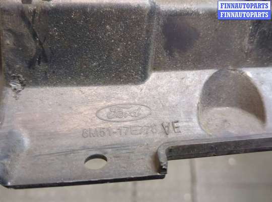 Кронштейн бампера FO1738401 на Ford Focus 2 2008-2011