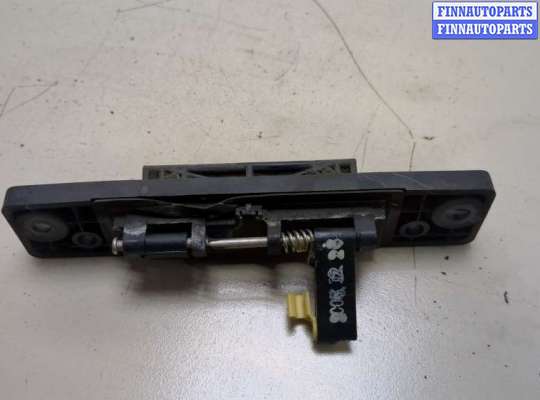 купить Кнопка открывания багажника с крышки на KIA Sorento BL 2002-2011