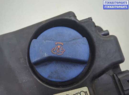 купить Бачок расширительный на Audi Q7 2005-2015