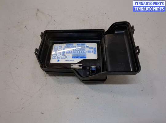 купить Крышка блока предохранителей на Toyota Highlander 2 2007-2013