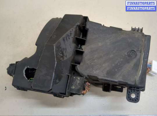 Блок предохранителей на Nissan Qashqai I (J10)