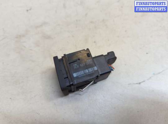 купить Кнопка стояночного тормоза (ручника) на Volkswagen Passat 6 2005-2010