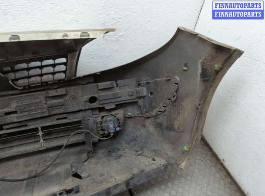 купить Заглушка (решётка) бампера на Renault Scenic 2003-2009
