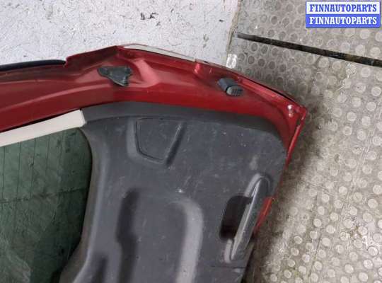 Петля крышки багажника на Ford Focus III