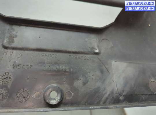 купить Накладка замка капота на Chevrolet Tahoe 1999-2006