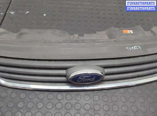 Решетка радиатора FO2099803 на Ford Kuga 2008-2012