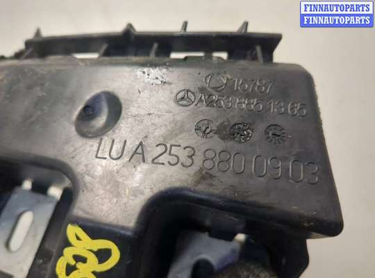 Кронштейн бампера на Mercedes-Benz GLC (X253/C253)