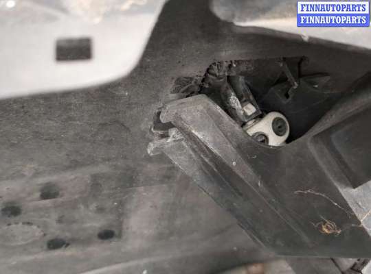 Фара противотуманная (ПТФ) на Nissan Qashqai I (J10)