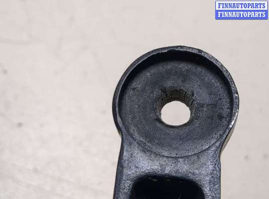 купить Щеткодержатель на Land Rover Discovery 3 2004-2009
