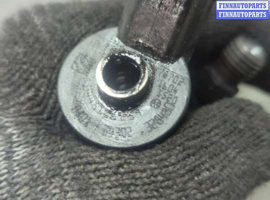 купить Форсунка топливная на Volvo S40 2004-2012