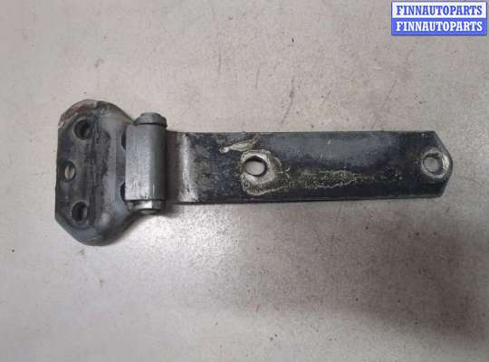купить Петля крышки багажника на Nissan Terrano 2 1993-2006