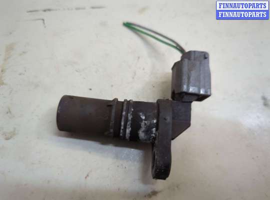 купить Датчик положения коленвала на Renault Megane 3 2009-2016