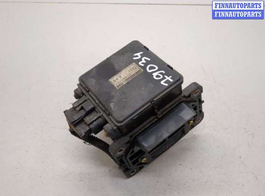 Измеритель потока воздуха (расходомер) MT577883 на Mitsubishi Carisma 1995-2004