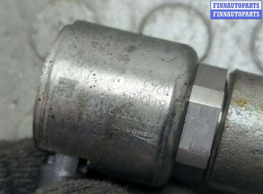 купить Рампа (рейка) топливная на Mercedes C W204 2006-2015