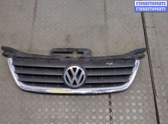 купить Решетка радиатора на Volkswagen Touran 2003-2006