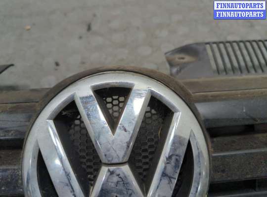 купить Решетка радиатора на Volkswagen Golf 6 2008-2012