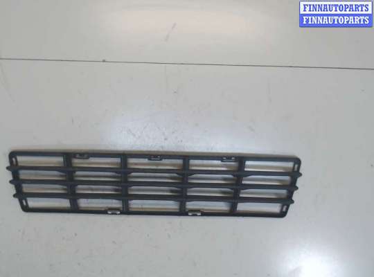 купить Заглушка (решётка) бампера на Volvo S40 2004-