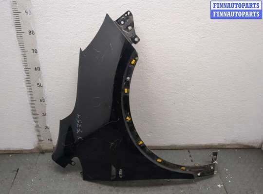 Крыло переднее