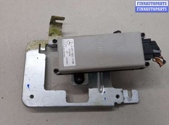 Усилитель антенны MB1724782 на Mercedes ML W164 2005-2011