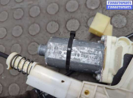 Стеклоподъемник электрический на Mercedes-Benz CLS (C219)