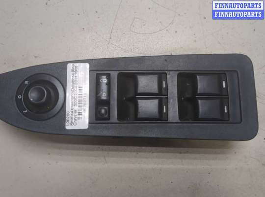 купить Кнопка стеклоподъемника (блок кнопок) на Chrysler 300C 2004-2011