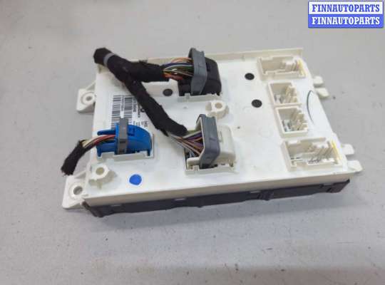 купить Блок предохранителей на Dodge Journey 2011-2020