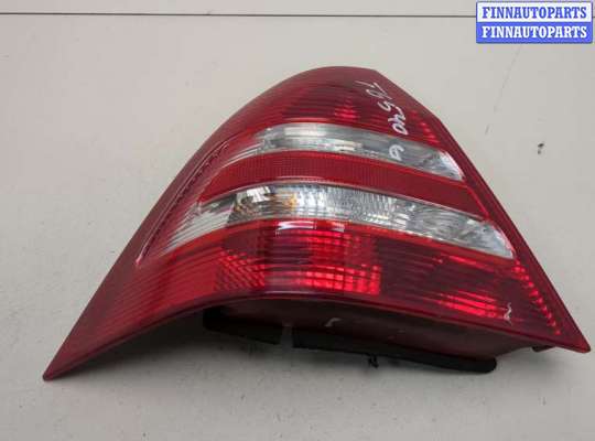Купить Фонарь (задний) на Mercedes C W203 2000-2008 Фонарь (задний) MB1738305 на Mercedes C W203 2000-2008
