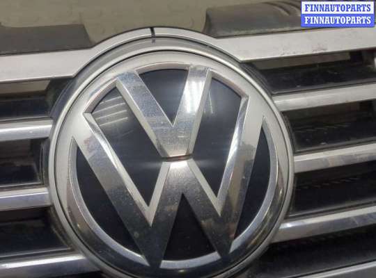 купить Решетка радиатора на Volkswagen Passat CC 2012-2017