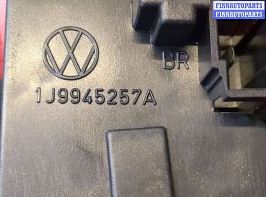 купить Фонарь (задний) на Volkswagen Golf 4 1997-2005