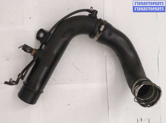 Патрубок интеркулера TT892905 на Toyota Corolla Verso 2004-2009