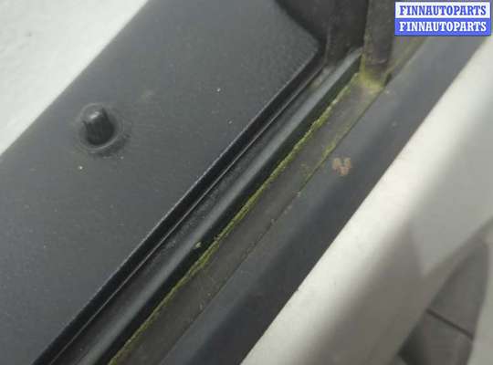 Дверь боковая на Mercedes-Benz C (W203)