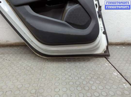 купить Стекло боковой двери на Volvo V40 2012-2020