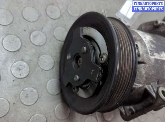 Компрессор кондиционера на Opel Astra J
