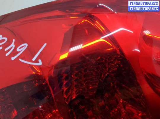 купить Фонарь (задний) на Toyota Auris E15 2006-2012