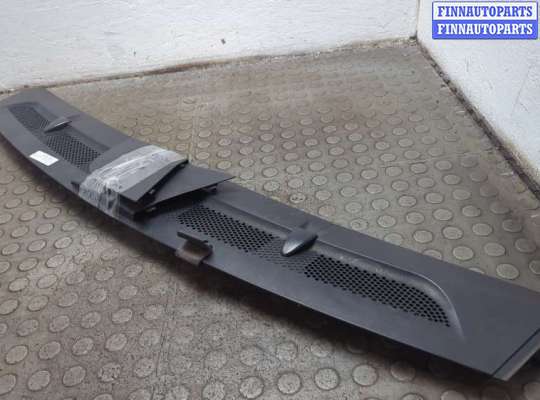 Жабо под дворники (дождевик) MB1685338 на Mercedes B W245 2005-2011