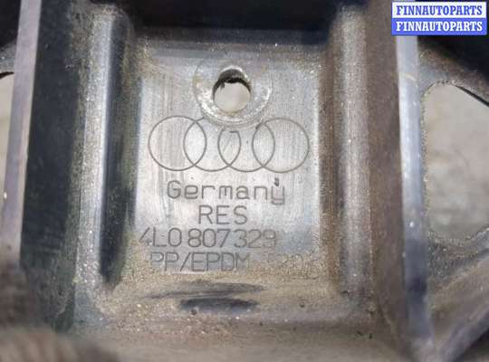 купить Кронштейн бампера на Audi Q7 2005-2015