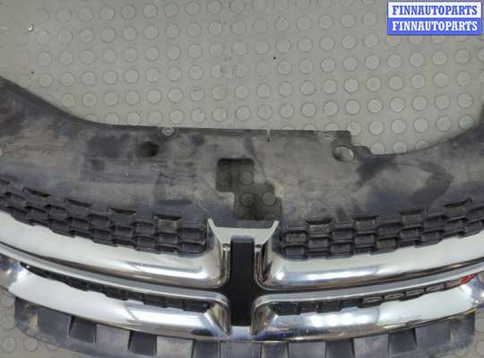 купить Решетка радиатора на Dodge Avenger 2007-2014