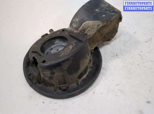купить Лючок бензобака на Renault Megane 2 2002-2009