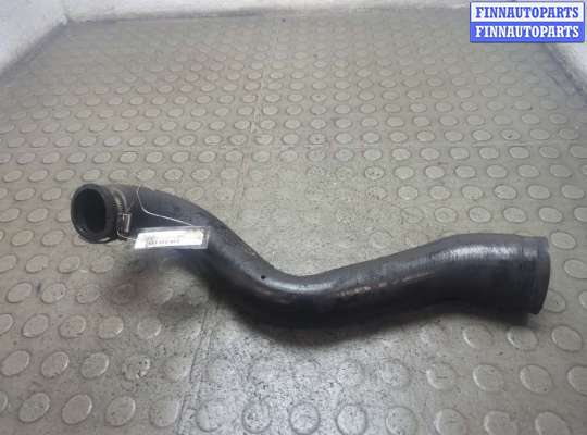 Патрубок интеркулера MT573862 на Mitsubishi L200 2006-2015