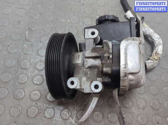 Насос гидроусилителя руля (ГУР) MB1609047 на Mercedes C W203 2000-2008