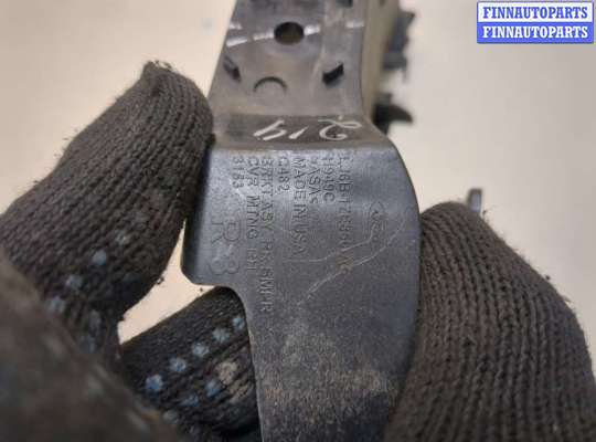 купить Кронштейн бампера на Ford Escape 2019-2022