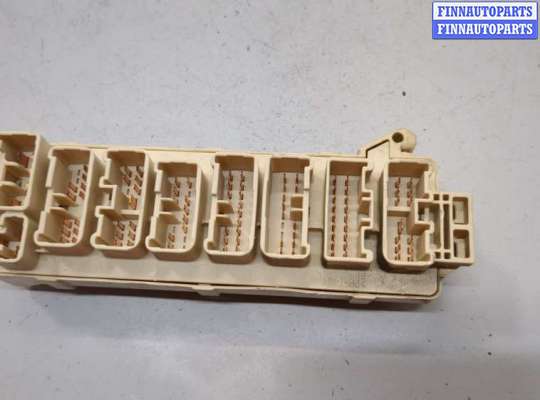 купить Блок предохранителей на Mazda MPV 1999-2006