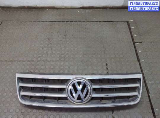 купить Решетка радиатора на Volkswagen Touareg 2002-2007