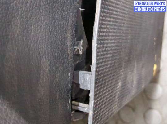 Дверная карта (Обшивка двери) VG2512466 на Volkswagen Touran 2006-2010