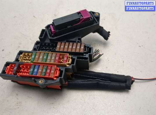 купить Блок предохранителей на Audi Q7 2005-2015