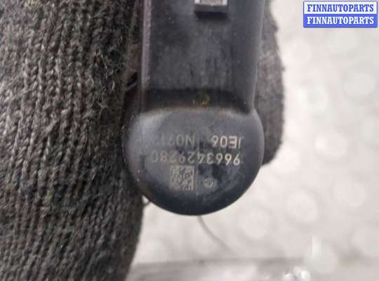 купить Форсунка топливная на Ford Fiesta 2008-2013