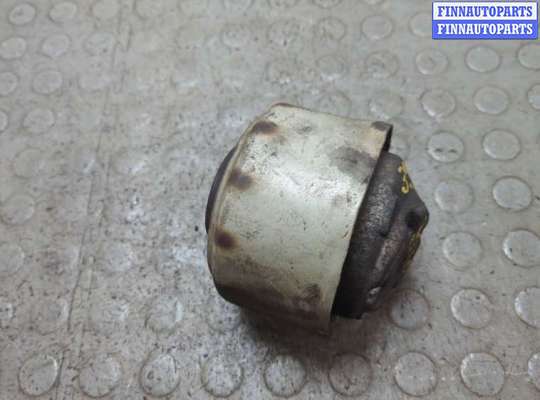 Подушка крепления двигателя MB1695652 на Mercedes C W203 2000-2008