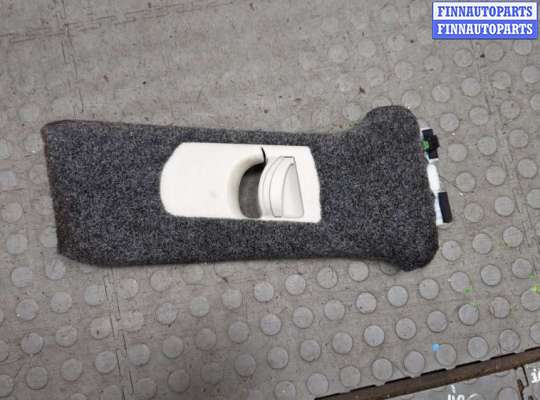 Купить Обшивка центральной стойки на Audi A6 (C5) Allroad 2000-2006 Обшивка центральной стойки AU1762531 на Audi A6 (C5) Allroad 2000-2006