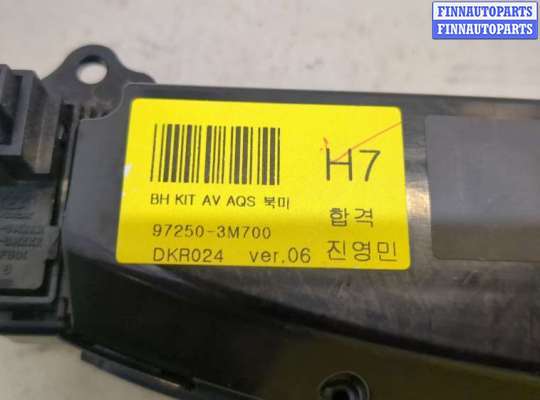 купить Переключатель отопителя (печки) на Hyundai Genesis 2008-2013